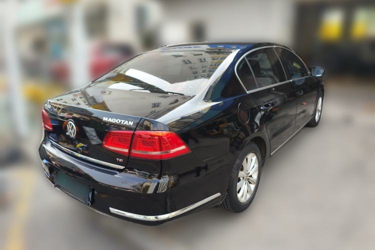 Used Volkswagen Magotan 2012 Revised 1.8TSI Luxury Version
