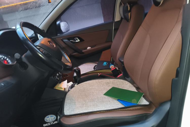 Used FAW Senya R7 2016 1.6L Manual Luxury Version Left Front Seat