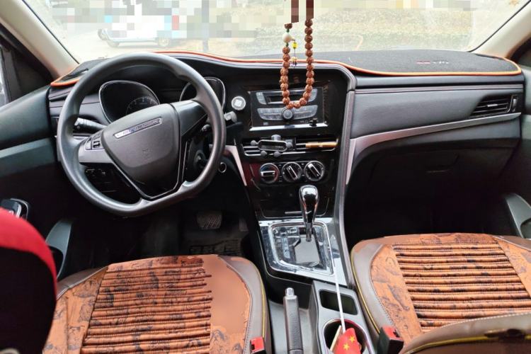 Used Venucia T70 2018 2.0L CVT Smart Edition