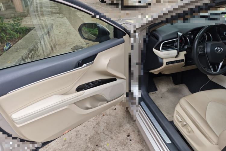 Used Toyota Camry 2019 Revised Version 2.0G Luxury Edition
