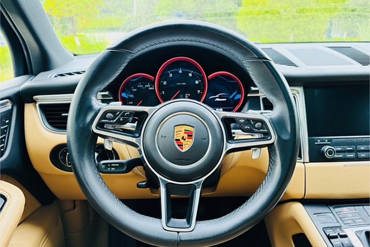 Used Porsche Macan 2017 Macan 2.0T
