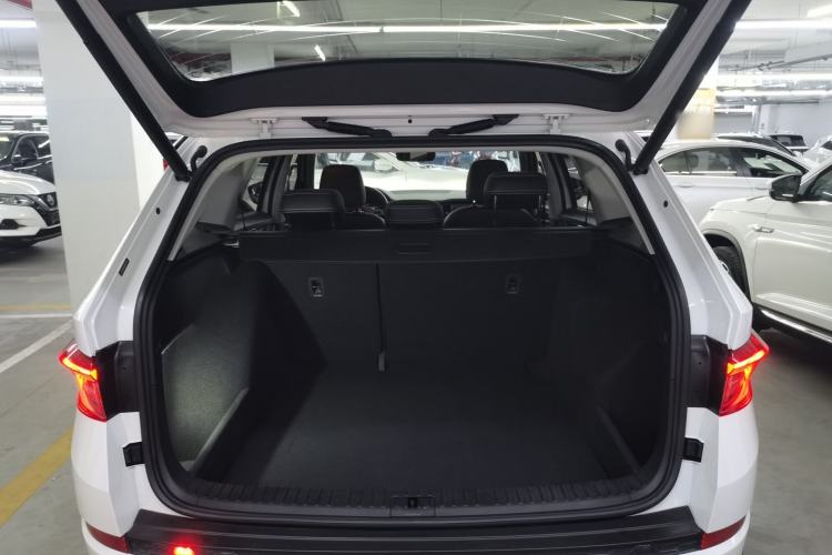 Used Skoda Kodiaq 2019 Facelifted TSI330 5-Seater Two-Wheel-Drive Luxury Enjoyment Edition China VI Standard Trunk