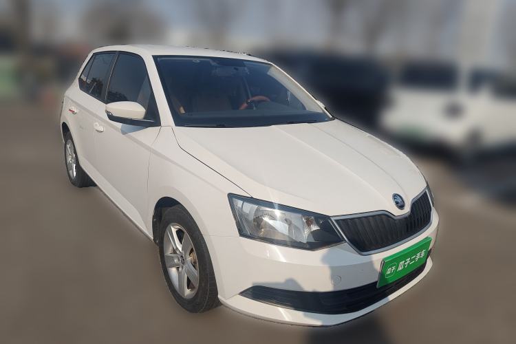 Used Skoda Fabia 2017 1.4L Automatic Car Enjoy Edition Front Right 45 Deg