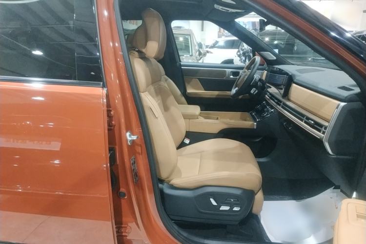 Used Hyundai Santa Fe 2024 2.0T Connoisseur Ultra Right Front Seat