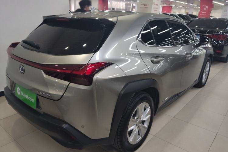 Used Lexus UX 2020 260h Explore & Adventure Edition
