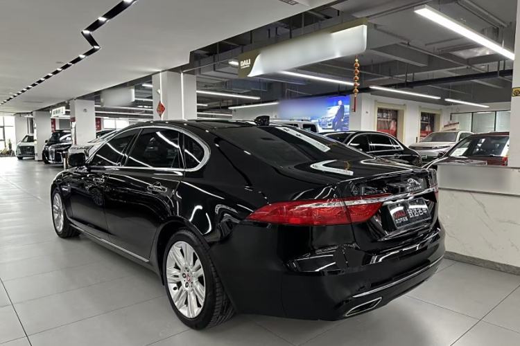 Used Jaguar XFL 2018 XFL 2.0T 250 PS Premium Edition