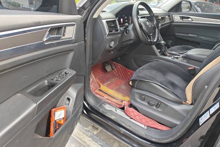 Used Volkswagen Teramont 2019 530 V6 Four-Wheel Drive Luxury Edition China VI Standard Driver Seat