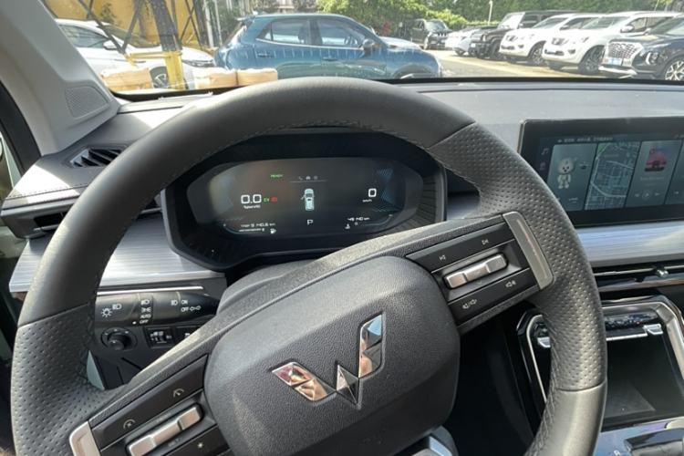 Used Wuling Asta 2022 2.0L DHT Electric-Speed Version