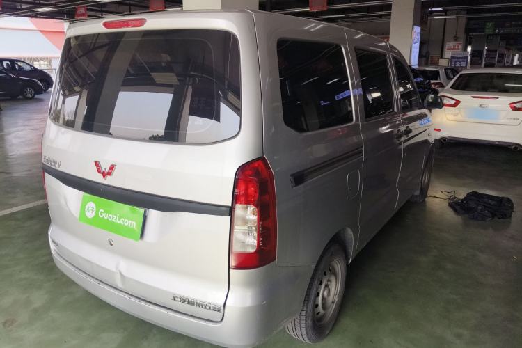 Used Wuling Hongguang V 2022 1.5L Jingqu Edition Electric-Assist LAR
