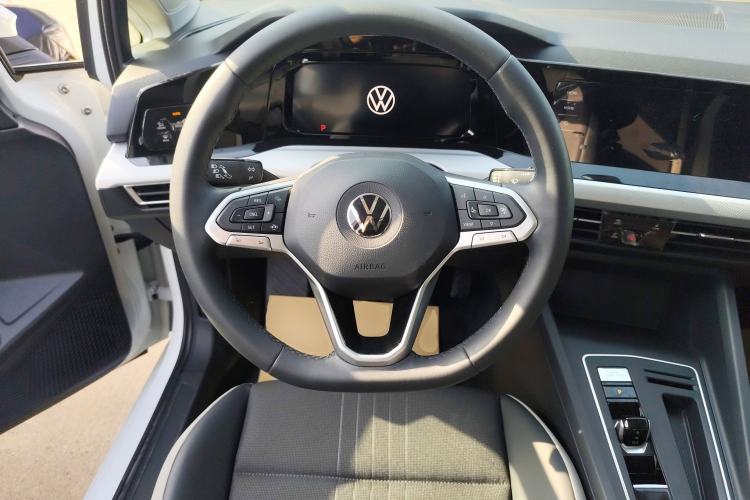 Used Volkswagen Golf 2023 Facelift 280TSI DSG Pro Steering Wheel