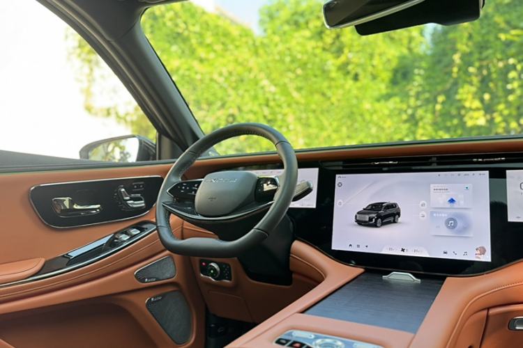 Used EXEED Lanyue 2025 400T Four-Wheel Drive Star Prestige Edition 6 Seats
