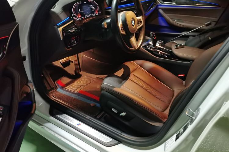 Used BMW 5 Series 2022 Restyled 525Li M Sport Package
