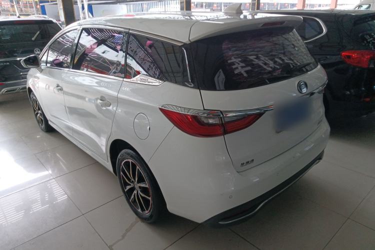Used BYD Song MAX 2017 1.5T Manual Smart Connect Luxury 7-Seater