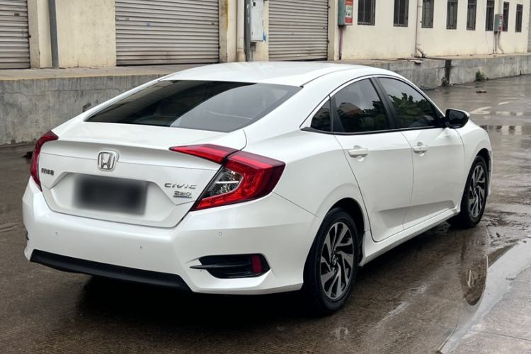 Used Honda Civic 2016 220TURBO CVT Luxury Edition
