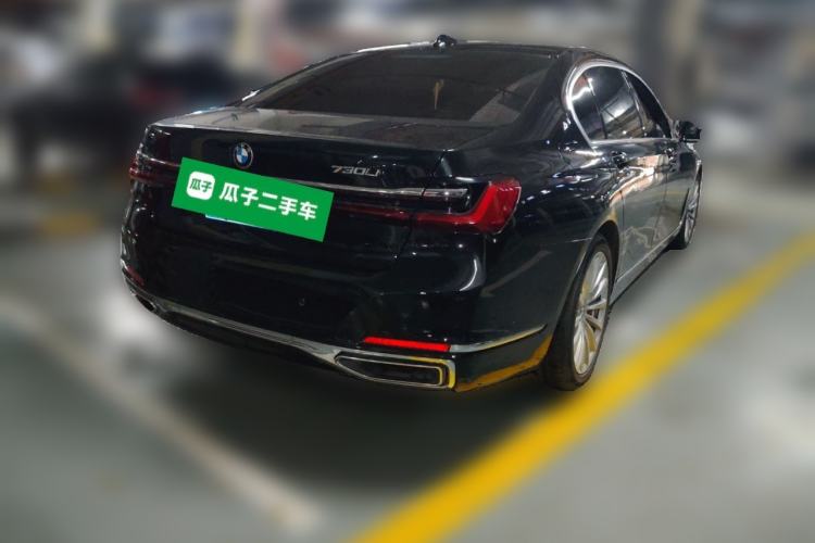 Used BMW 7 Series 2019 730Li Luxury Package Rear Right 45 Deg