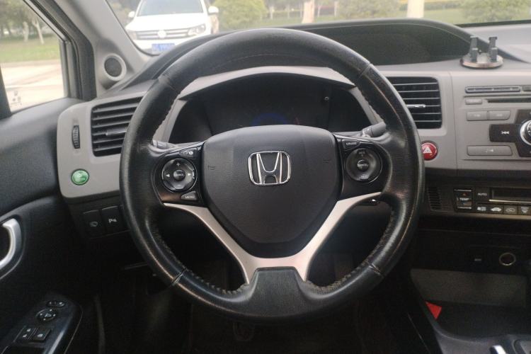 Used Honda Civic 2012 1.8L automatic luxury edition Steering Wheel