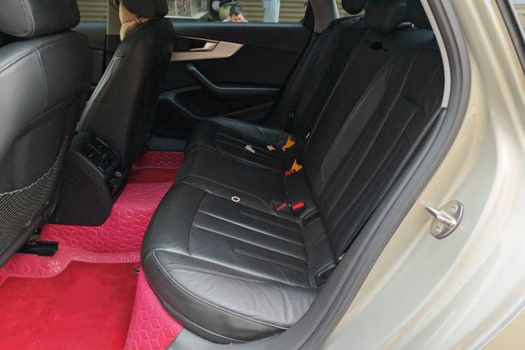 Used Audi A4L 2019 40 TFSI Fashion Version China V
