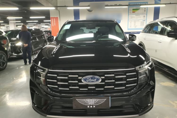 Used Ford Edge 2023 Ford Explorer L 2.0T EcoBoost Two-Wheel Drive 7-Seater Luxury Model Front