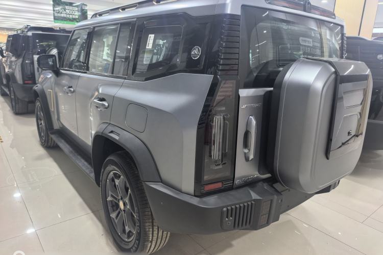 Used JETOUR Traveler 2025 2.0TD DCT XWD Cross-country Exterior 3