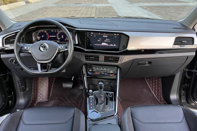 Used Volkswagen Tayron 2022 330TSI Two-Wheel Drive Luxury Smart Connectivity Version