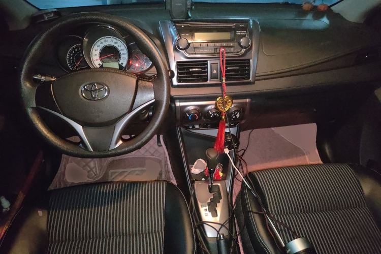 Used Toyota YARiS L Zhi Xuan 2015 1.5G Automatic Orange Limited Edition
