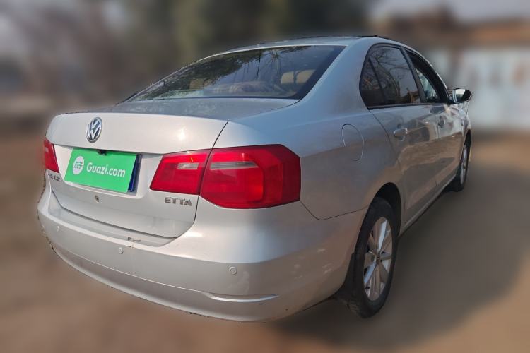 Used Volkswagen Jetta 2013 1.6L Manual Comfort Model
