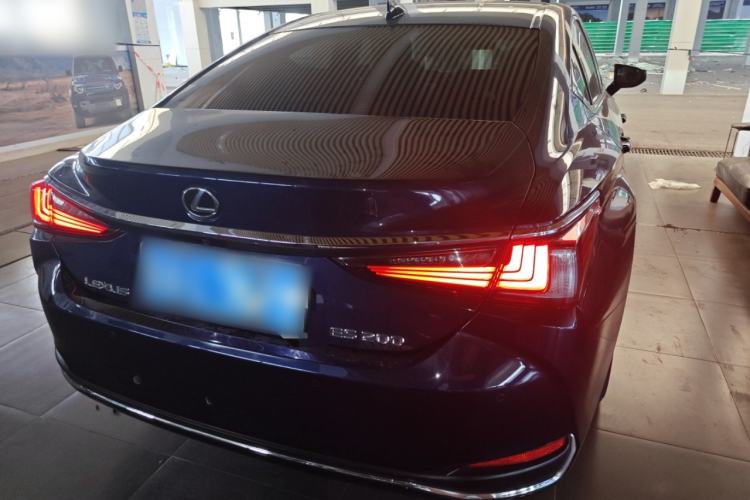 Used Lexus ES 2022 200 Excellence Edition