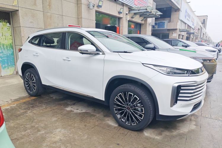 Used EXEED Lingyun 2025 300T Two-Wheel Drive Starry Edition Front Right 45 Deg