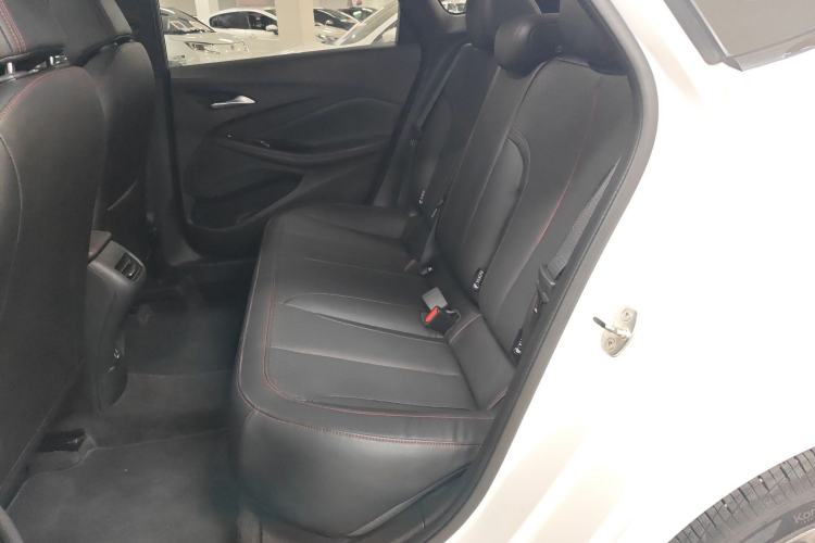 Used Buick Verano 2023 Pro GS Hunter Wind Edition Left Rear Seat