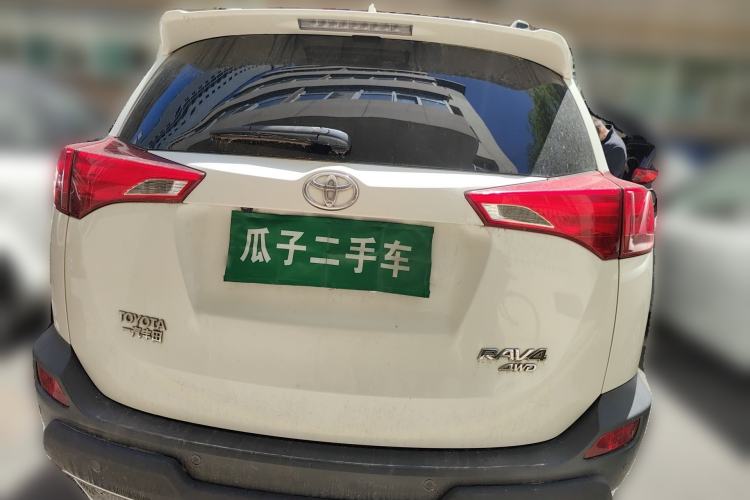 Used Toyota RAV4 2015 2.0L CVT Four-Wheel Drive New Edition
