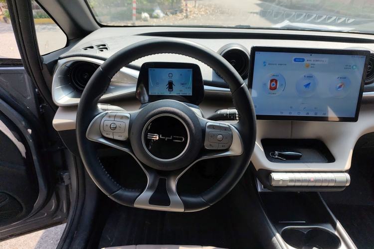 Used BYD Dolphin 2023 420 km Free Version