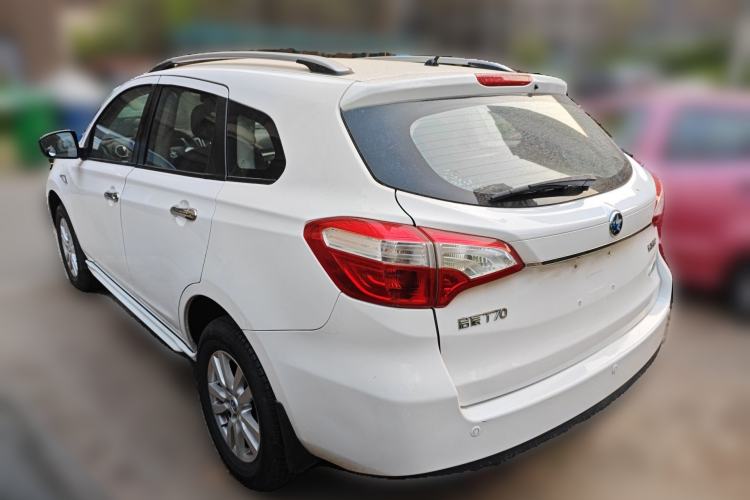 Used Venucia T70 2015 2.0L CVT Smart Choice Edition Rear Left 45 Deg