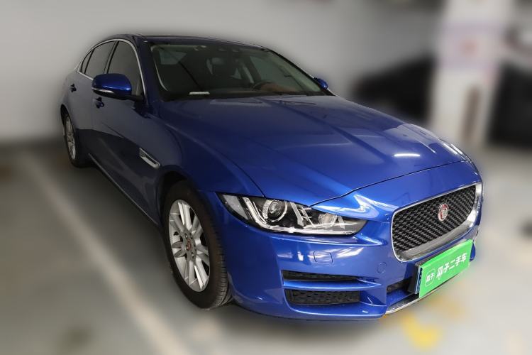 Used Jaguar XEL 2018 2.0T 200 PS Luxury Edition Front Right 45 Deg