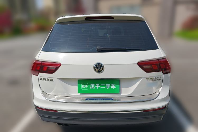 Used Volkswagen Tiguan L 2017 330TSI Automatic Two-Wheel Drive Luxury Edition Rear