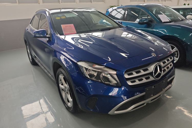 Used Mercedes-Benz GLA 2018 GLA 200 Sport Edition Front Right 45 Deg