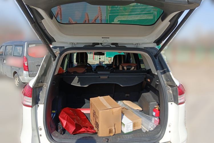 Used Ford Kuga 2015 2.0L GTDi Four-Wheel Drive Elite Model Trunk