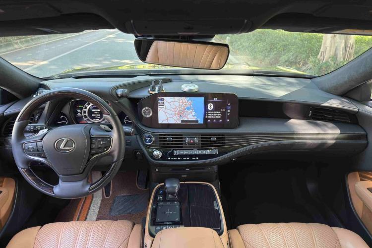 Used Lexus LS 2021 500h Luxury Edition