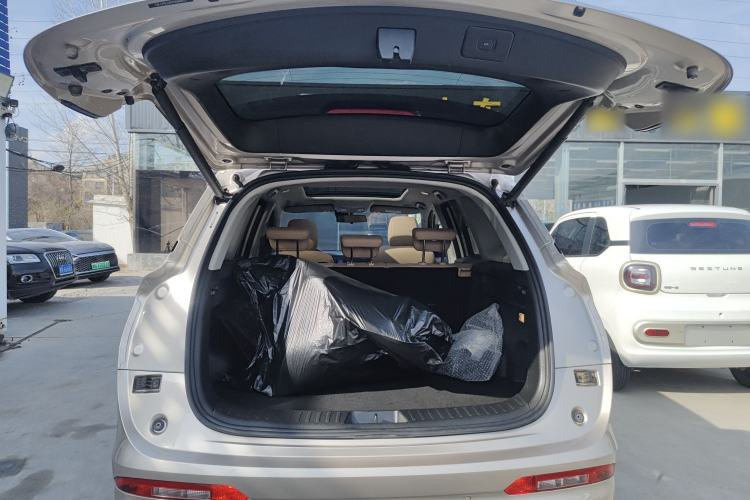 Used Landian E5 2023 1.5L DE-i 100KM Zhenxiang Edition 5-seater
