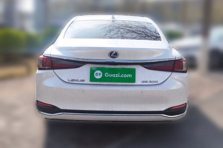 Used Lexus ES 2020 200 Luxury Edition Rear