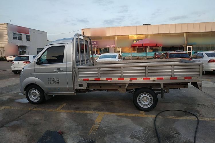 Used Jinbei T3 2019 1.5L China VI ZhiFu Edition JKC1020DS6BL
