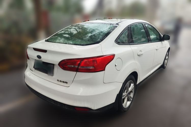 Used Ford Focus 2017 Sedan 1.6L Manual Comfort Plus SmartDrive Edition
