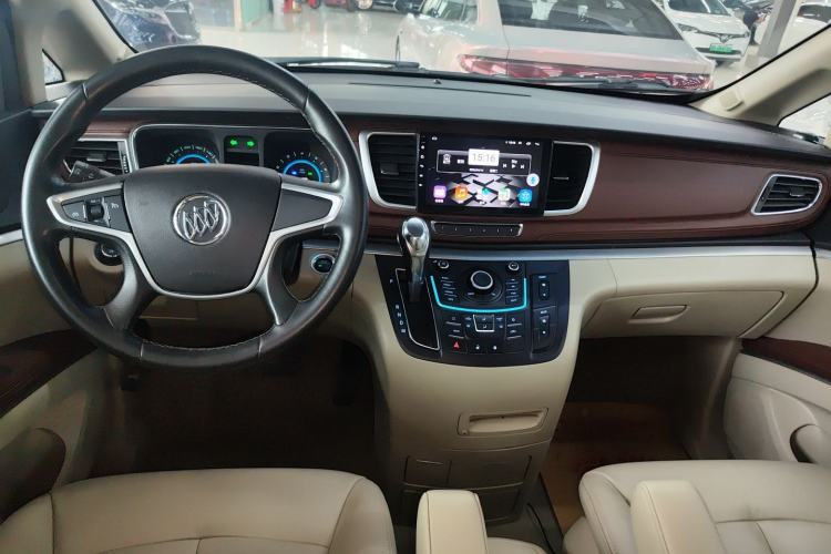 Used Buick GL8 2015 2.4L Luxury Business Premium Edition Center Console