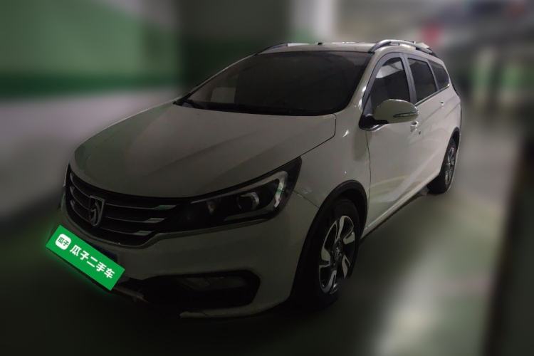 Used Baojun 310W 2017 1.5L Manual Fashion Model China V