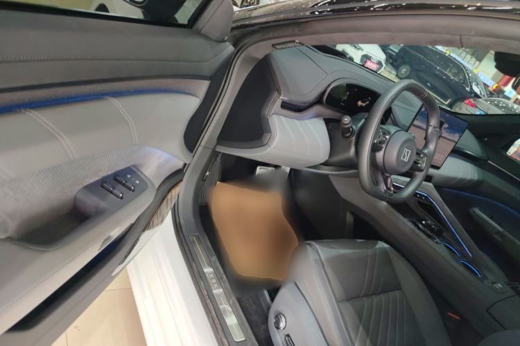 Used Zeekr 001 2024 WE Edition 100 kWh Rear-Drive
