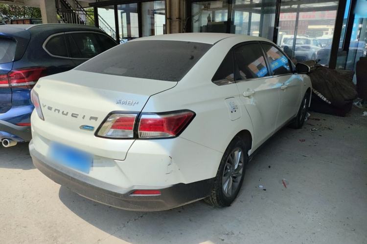 Used Venucia D60 2021 1.6L XE CVT Comfort Edition
