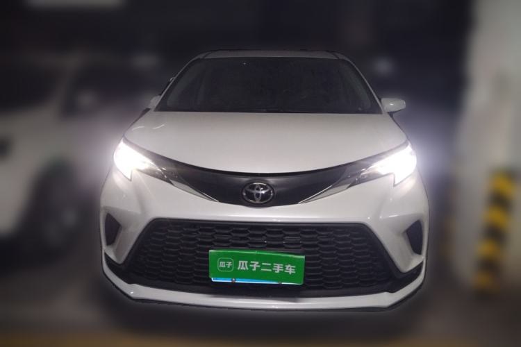 Used Toyota Granvia 2024 2.5L Hybrid Comfort Edition Front