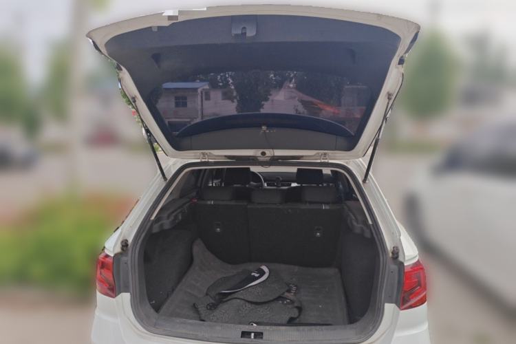 Used Volkswagen C-TREK 2018 1.5L Manual Fashion Model