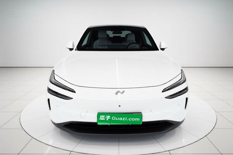 Used ONVO L60 2024 60 kWh Rear-Drive Version Front