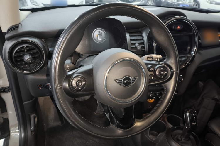 Used MINI MINI 2021 1.5T COOPER Classic Edition