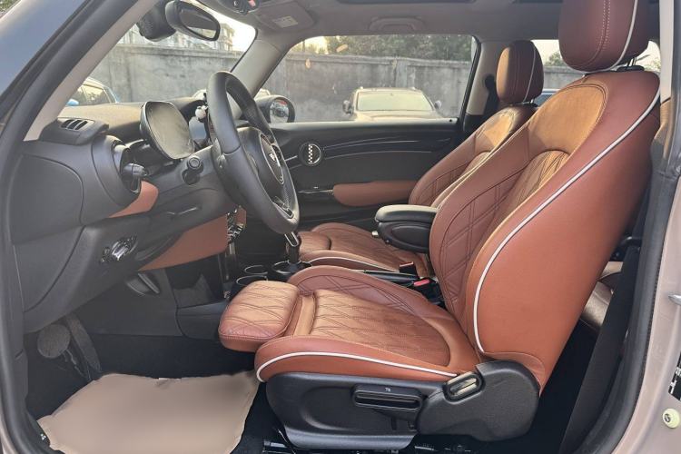 Used MINI MINI 2022 Updated 1.5T COOPER Artist
